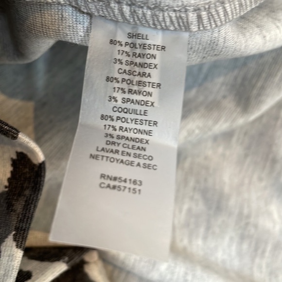 Vince Camuto Dress Leopard Print 8 NWT Gray Black Knit - Picture 10 of 10